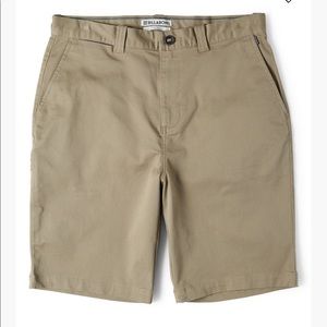 Billabong men’s khaki shorts. *NWT*